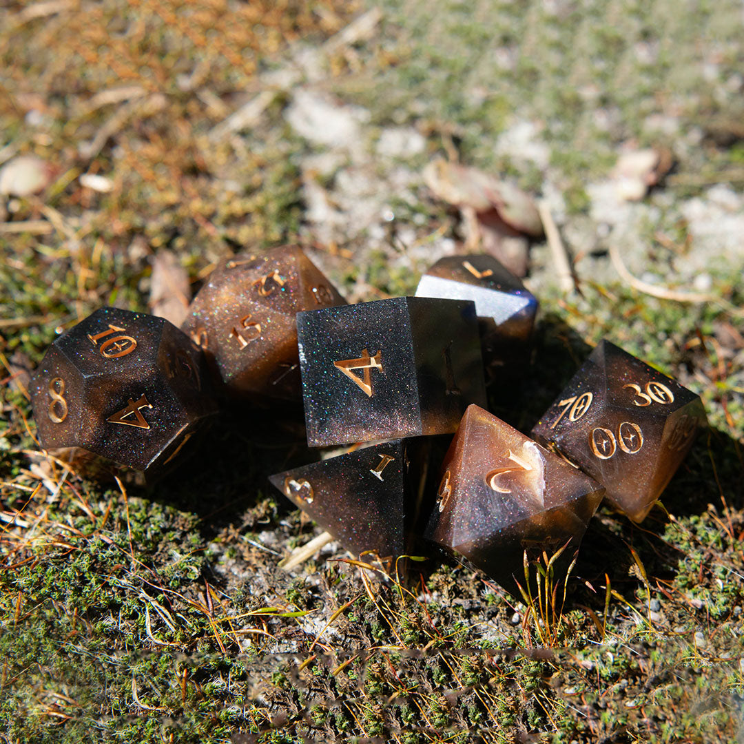 Earthen Sharp-Edge Dice Set