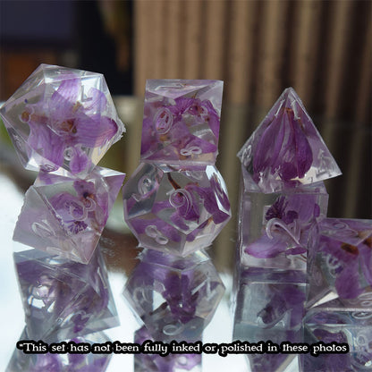 Cattleya Sharp-Edge Dice Set