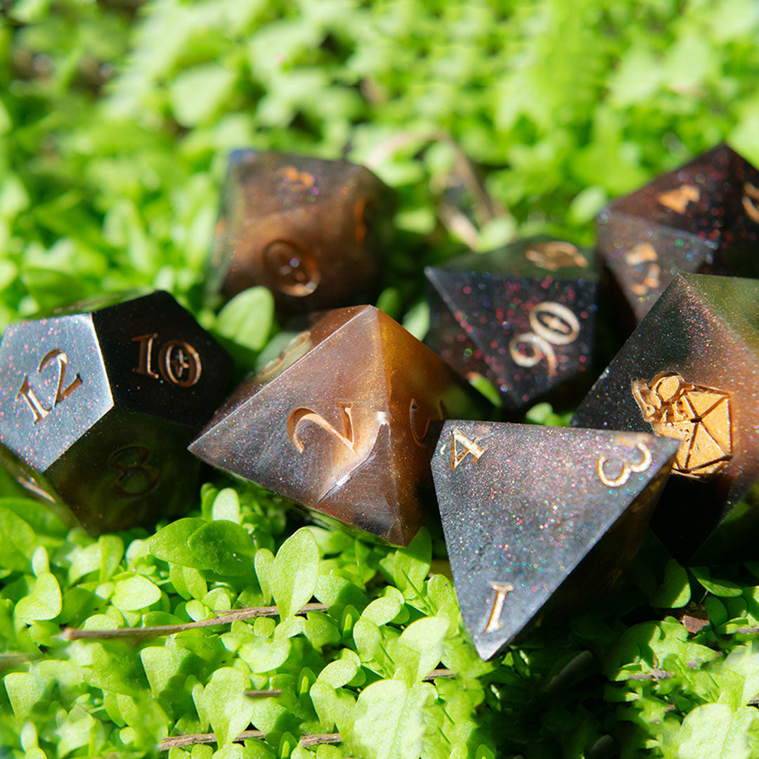 Earthen Sharp-Edge Dice Set