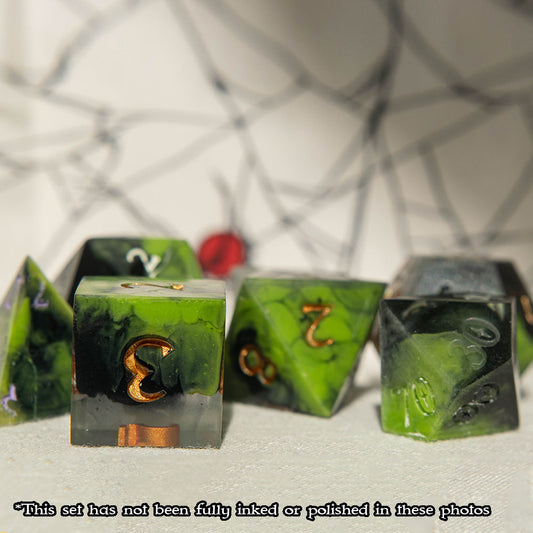 Gravecaller's Concoction Sharp-Edge Dice Set