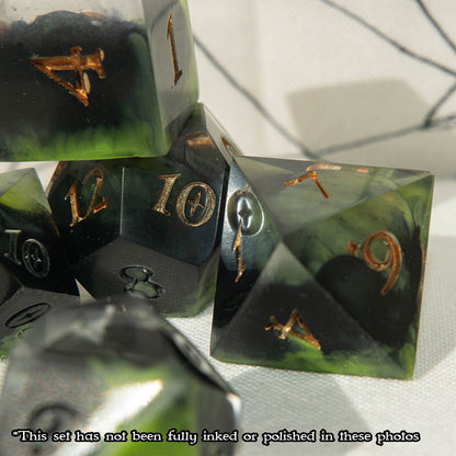 Gravecaller's Concoction Sharp-Edge Dice Set