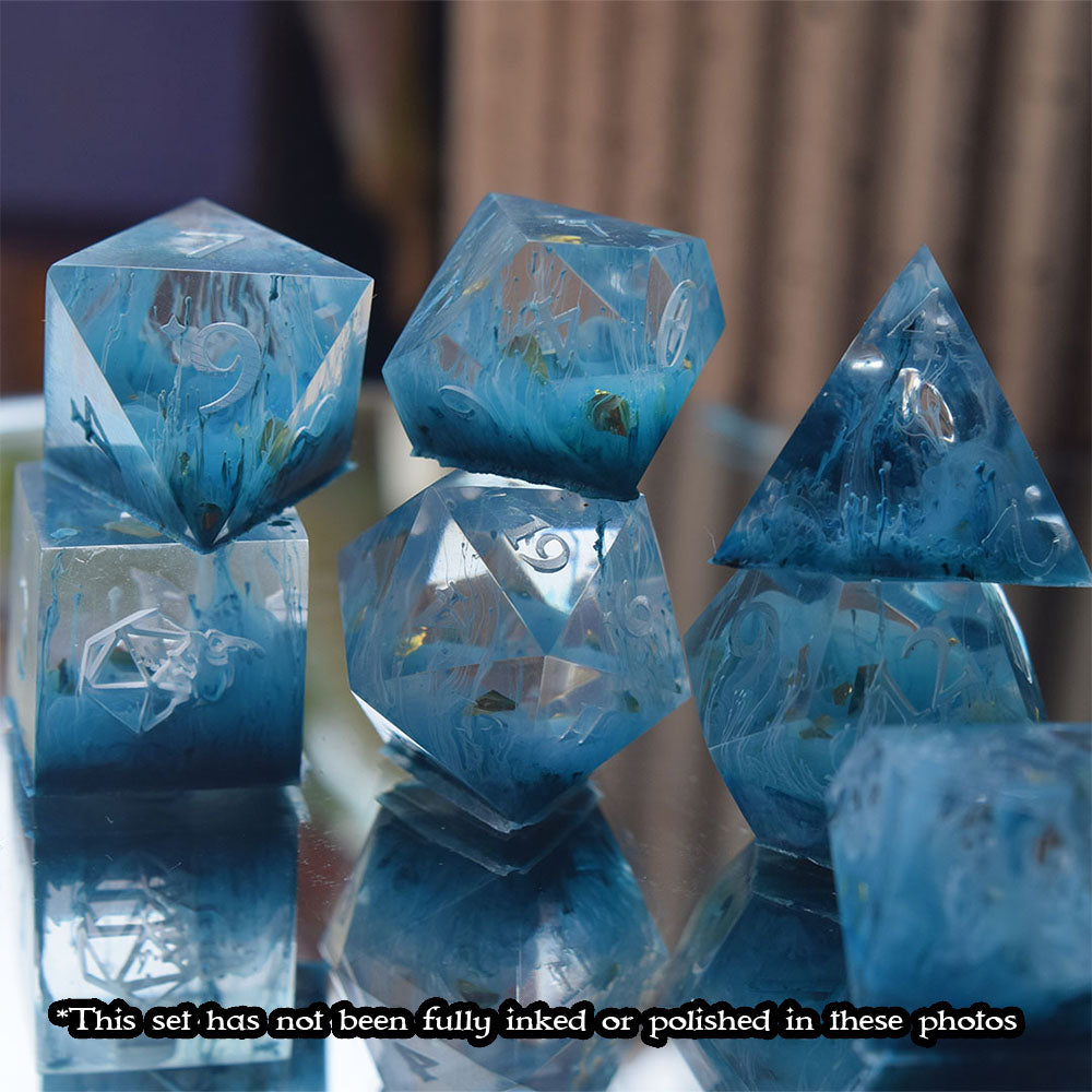 Winter's Farewell Sharp-Edge Dice Set