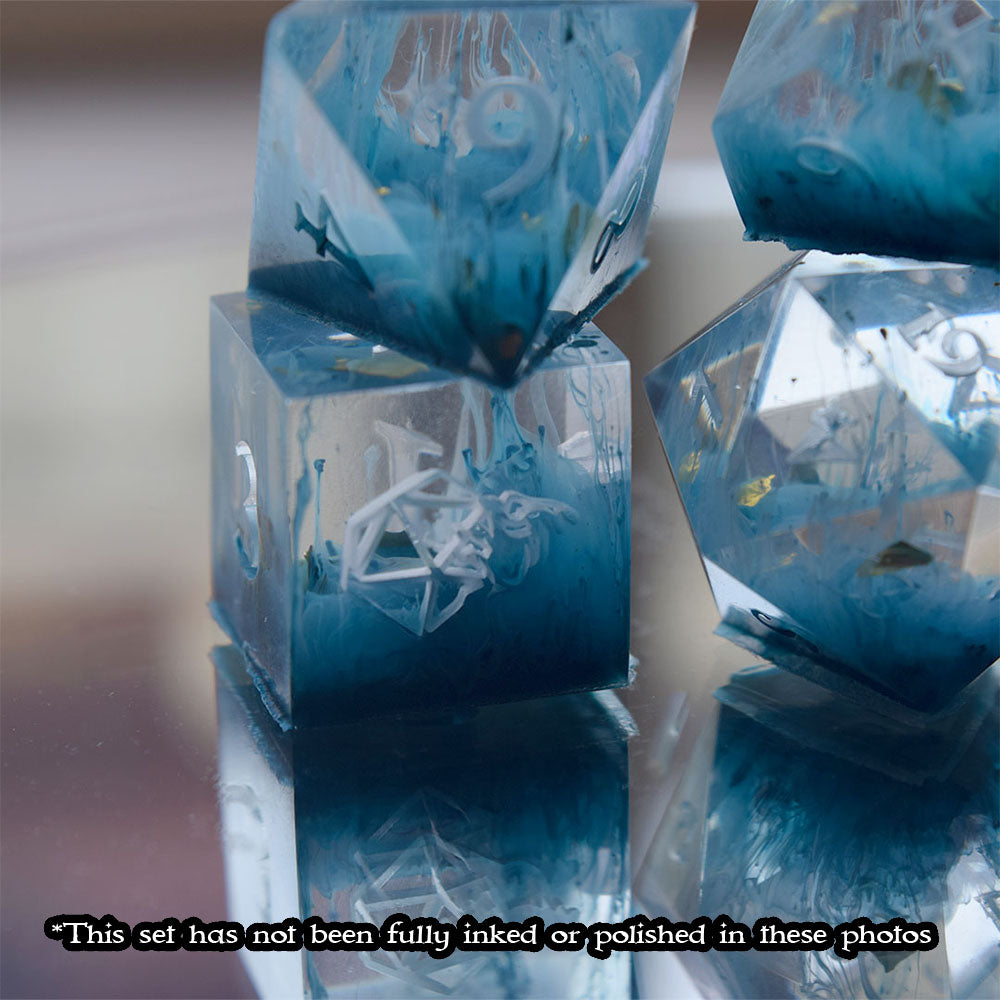 Winter's Farewell Sharp-Edge Dice Set